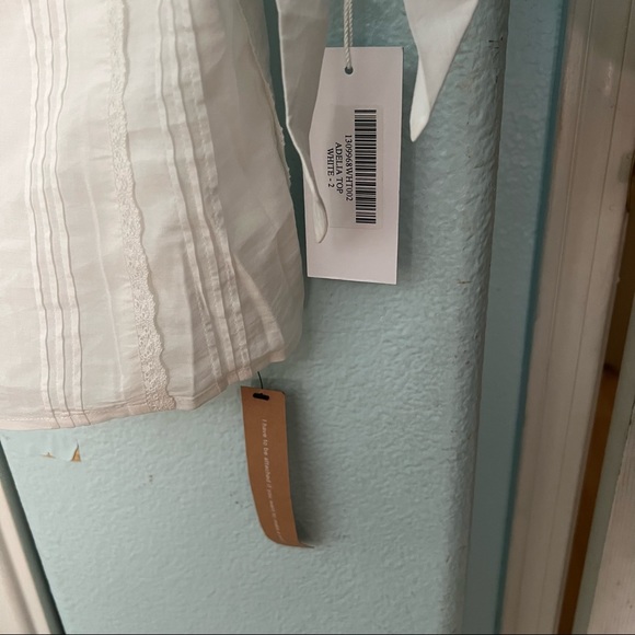 SOLD NWT Reformation size 2 Adelia Top - Picture 4 of 4